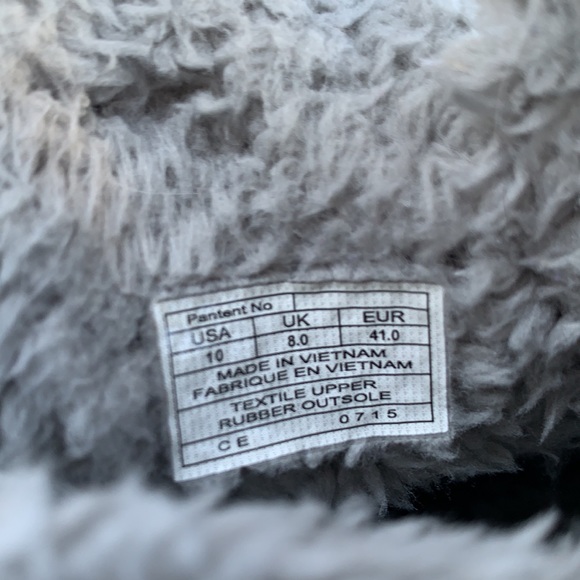 Sanuk boots - Picture 5 of 5